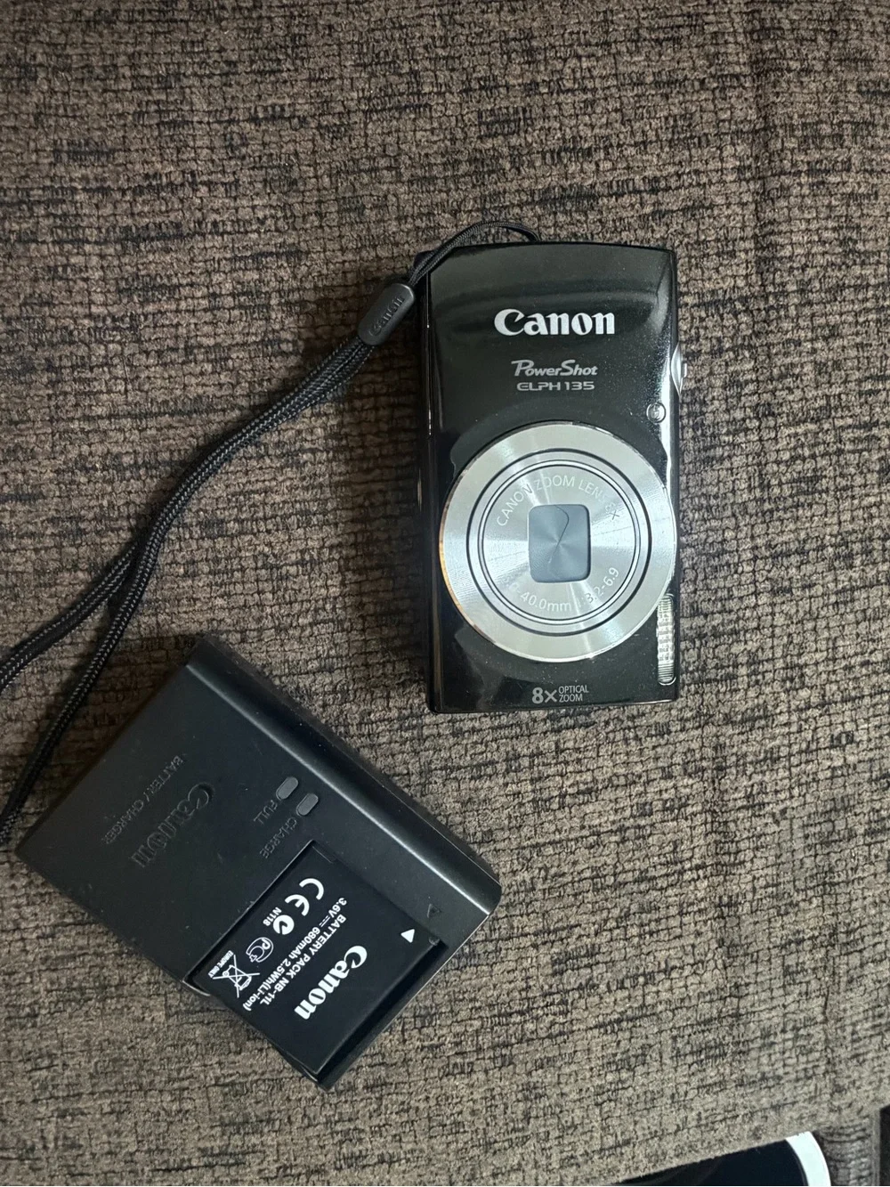 Canon PowerShot ELPH 135 Digital Camera